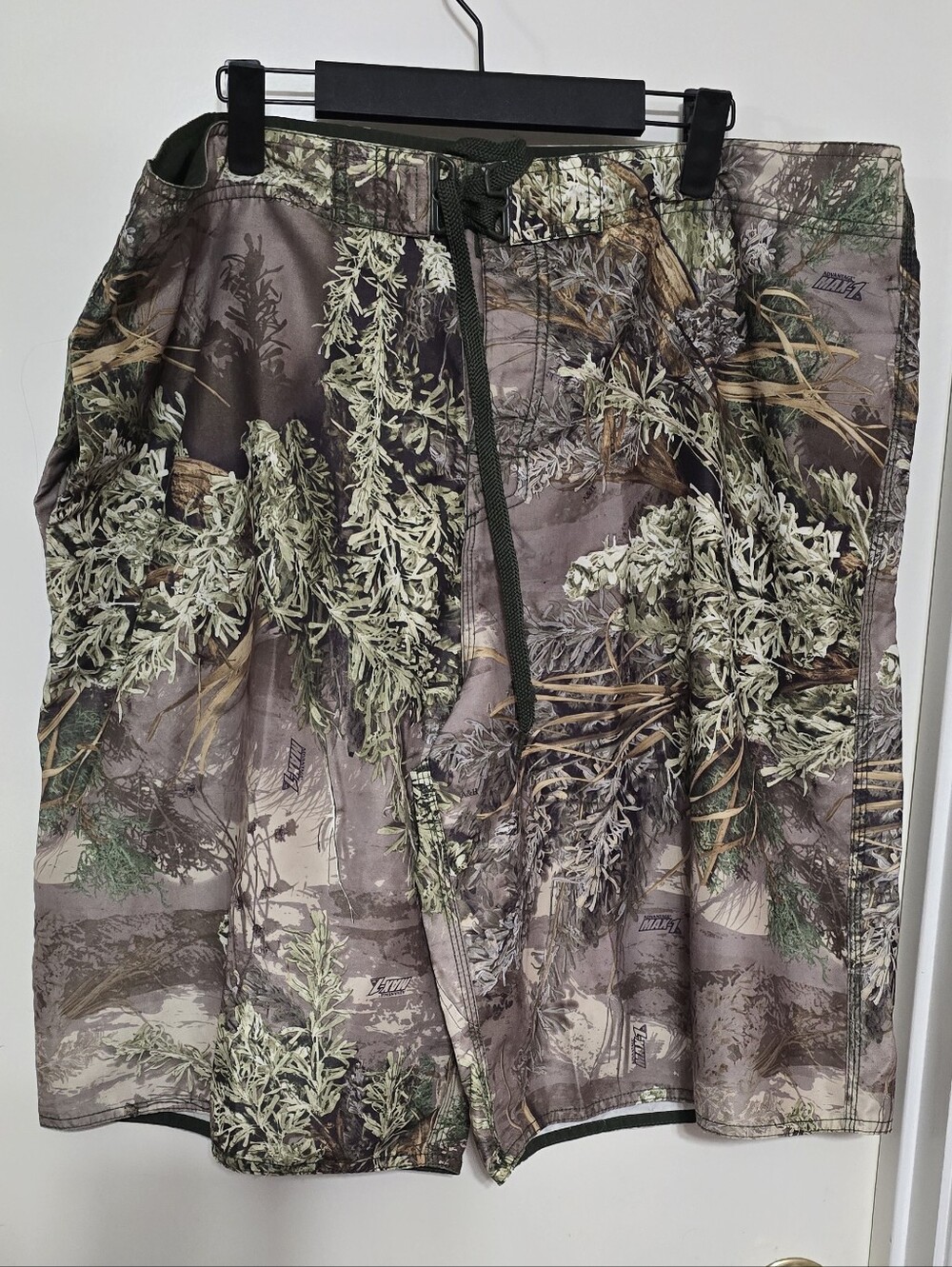#4028 Realtree Camouflage Men's Shorts  - Brown, Green, Tan